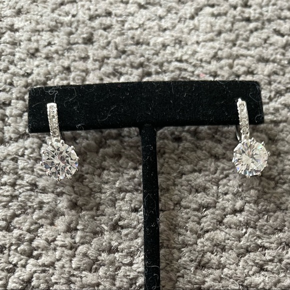 Clear stone drop earrings w/smaller clear stones set tone diamond like - Picture 1 of 11